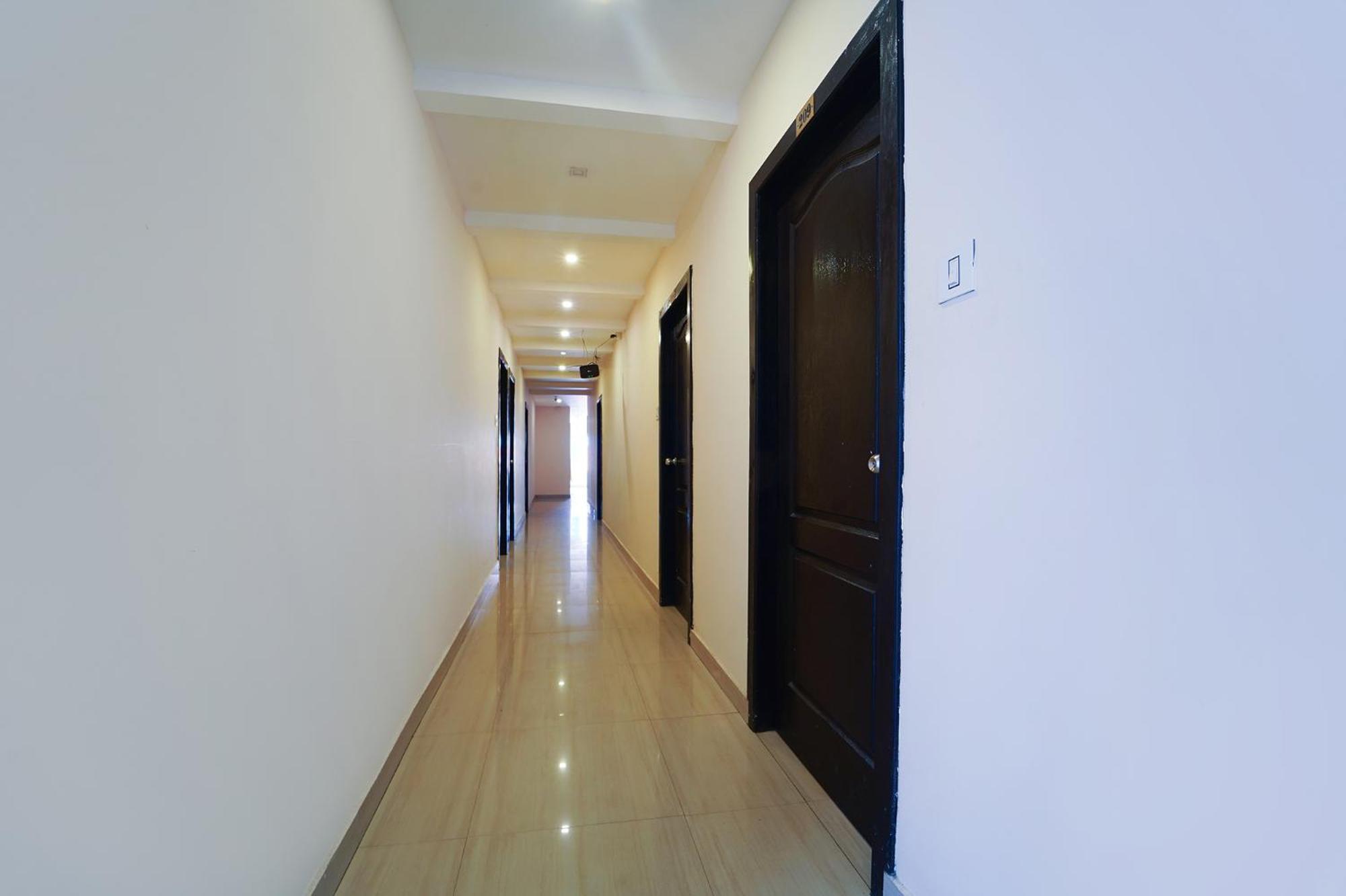 Hotel Zion Plaza Nedumbassery Exteriér fotografie