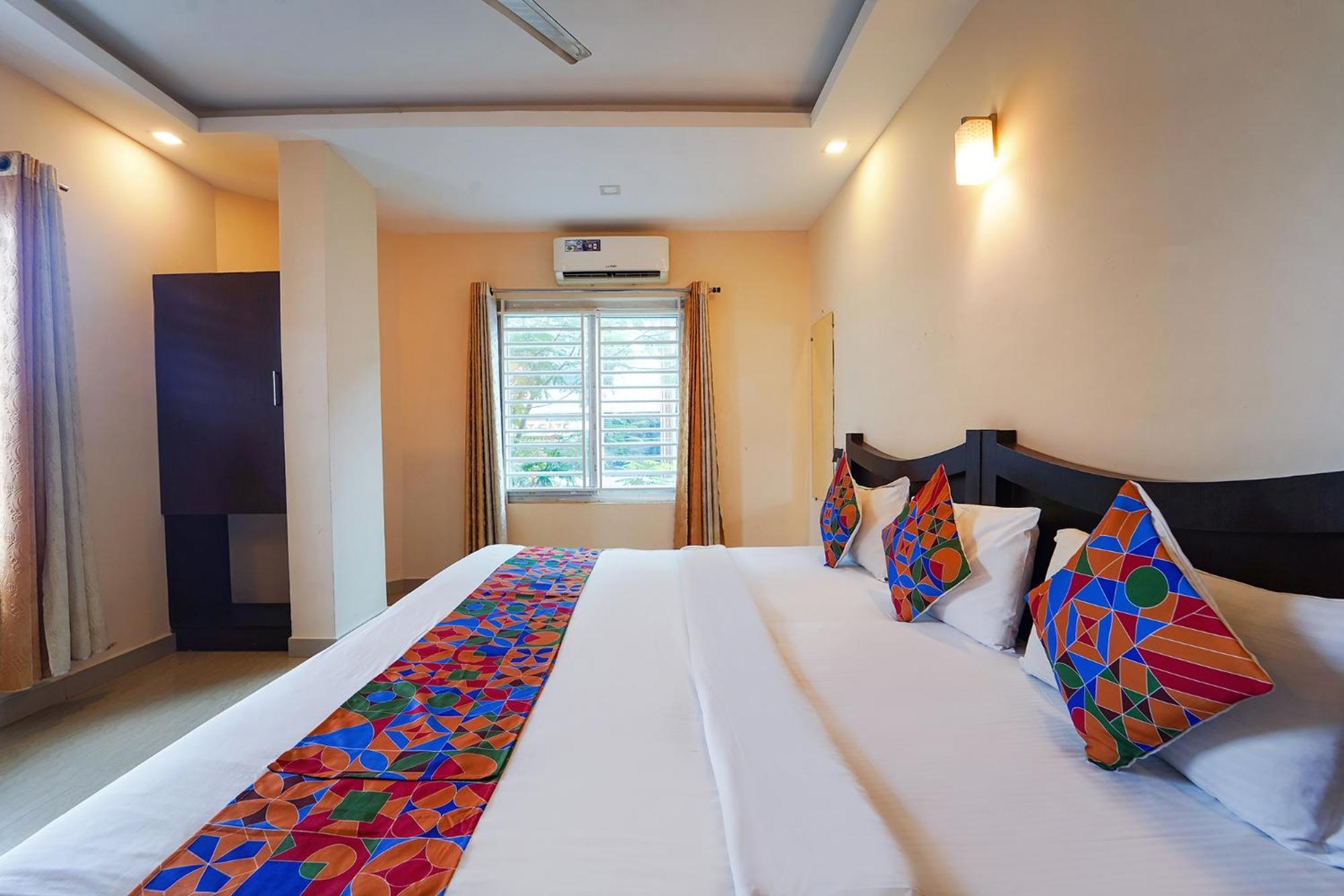 Hotel Zion Plaza Nedumbassery Exteriér fotografie